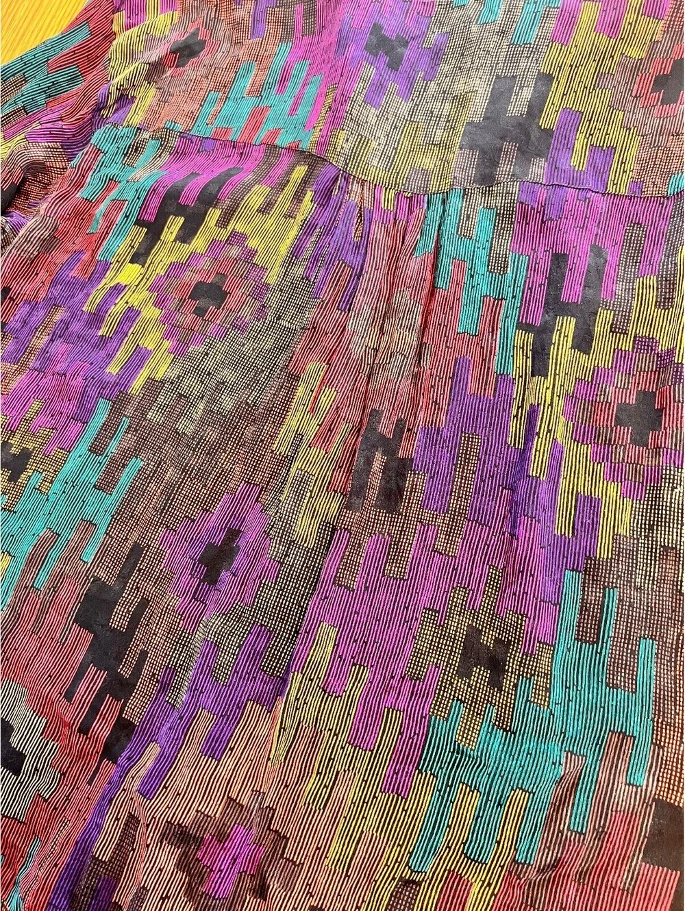 Vintage Anne Klein II Multicolor Geometric Silk Button-Up Blouse Size 12